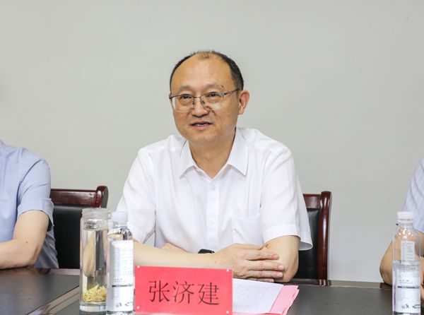 2F2A4404_副本.jpg